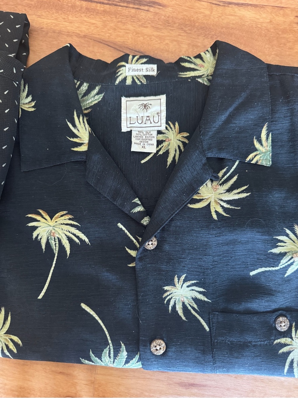 Toscano, Luau, and Axis Men's Silk Blend Shirts Size XL Lot Of 3 - Picture 6 of 7